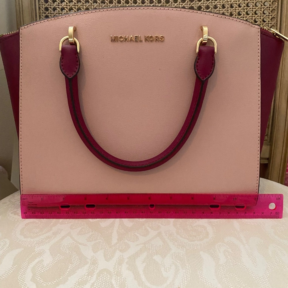 Handbag - Picture 2 of 8